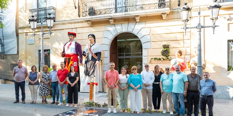 L’arribada de la flama del Canigó i la revetlla marquen la celebració de Sant Joan