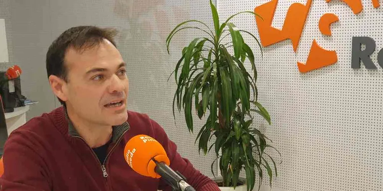 Marcos Ortega (Pineda en Comú) reclama potenciar la Taula de Reconstrucció «per la situació excepcional que viu la societat»