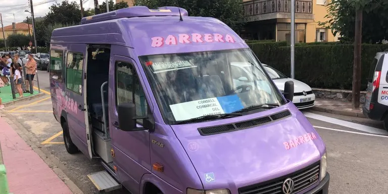 Convocatòria de beques de transport escolar de l'Ajuntament de Pineda
