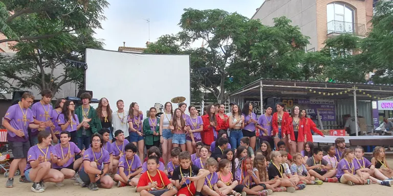 El Cau de Pineda celebra amb una festa alegre i emotiva els seus 60 anys