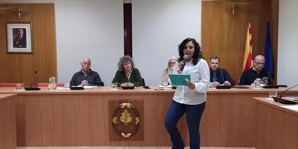 Eva Martínez pren possessió del càrrec de regidora de Junts a l'Ajuntament d'Altafulla