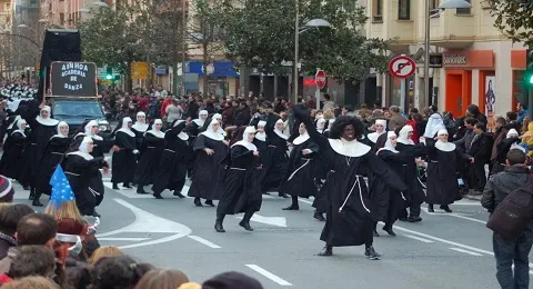 ESTE FIN DE SEMANA LOS DESFILES DE CARNAVAL PRODUCIRÁN ALGUNAS AFECCIONES AL TRÁFICO