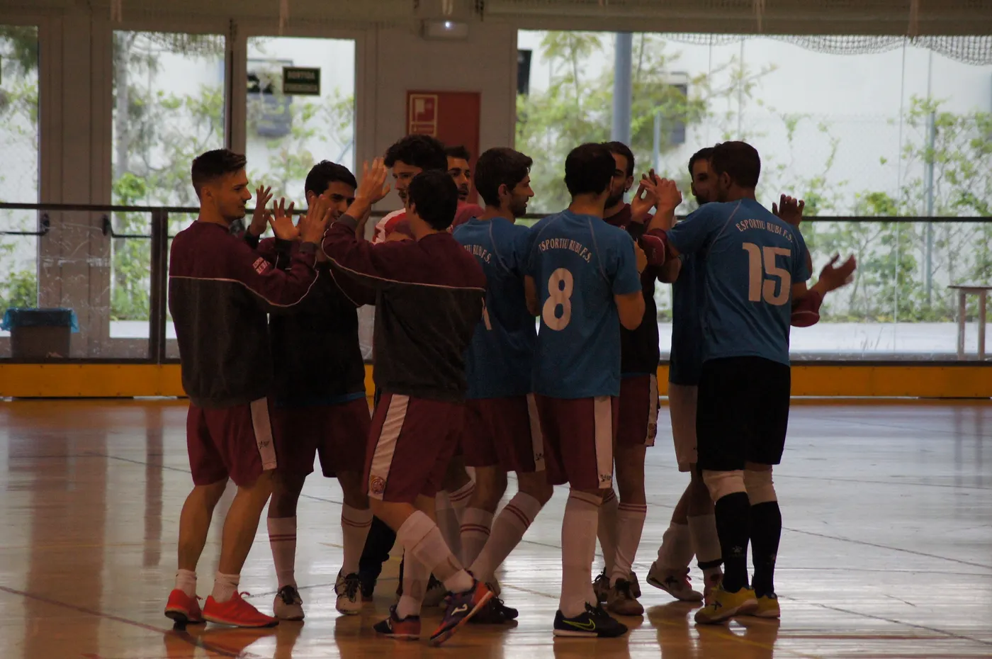 Fer pinya i confiar en el grup és el que ha de fer el masculí de l'Esportiu / Arxiu