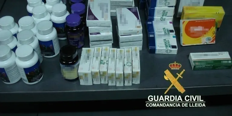 Enxampen una mare i una filla intentant introduir medicaments des d'Andorra