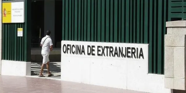 S’obre el període de regularització extraordinària de migrants