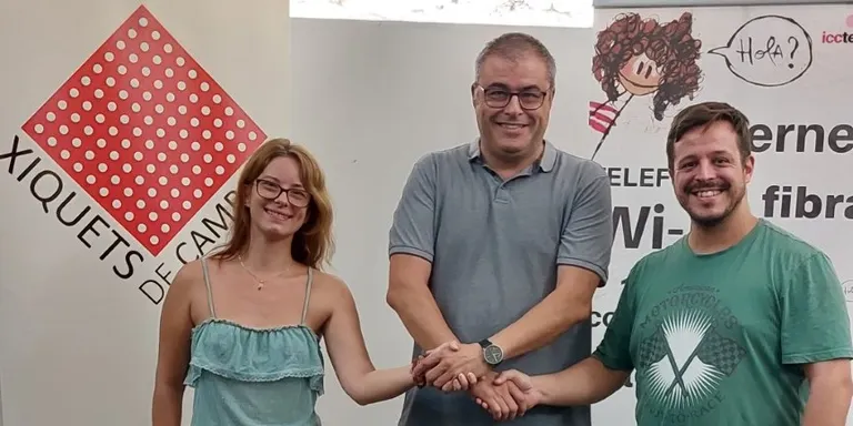 Acord de col·laboració i patrocini entre l’empresa cambrilenca ICC Telecom i els Xiquets de Cambrils