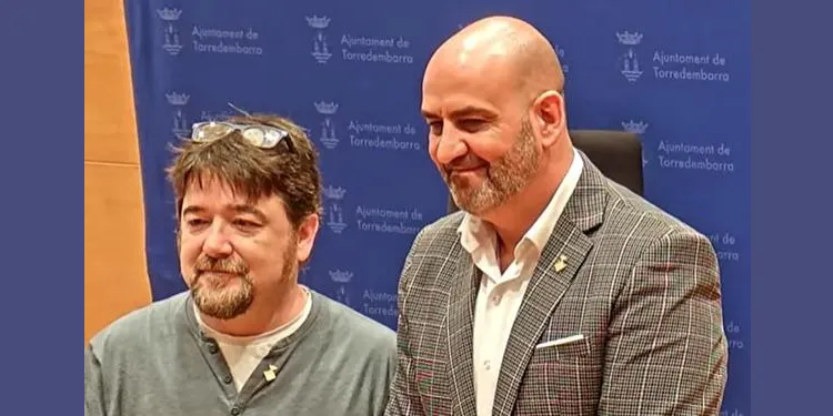 Pren possessió el nou regidor de la CUP a l’Ajuntament de Torredembarra, Robert Tatay