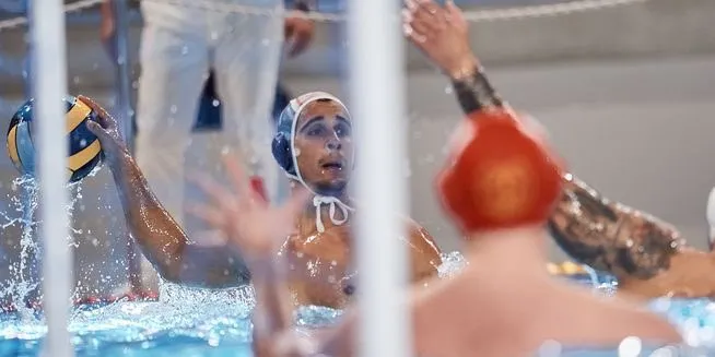 CN Terrassa i CNAB s'enfronten a quarts de Copa de waterpolo