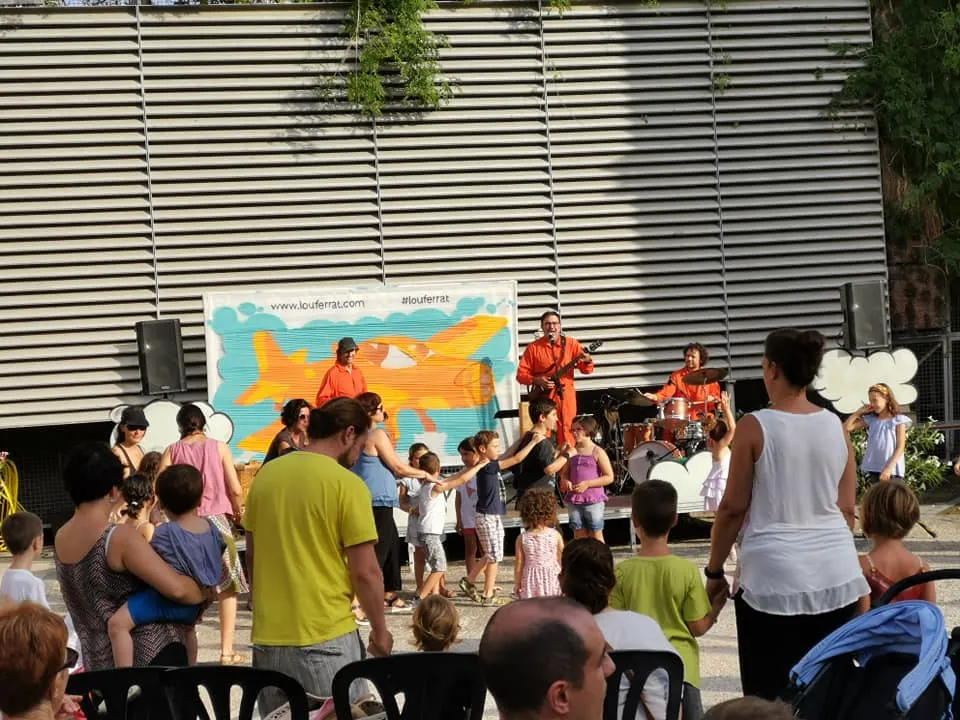 Comença la Petita d'Estiu, espectacles familiars al pati de Can Comas