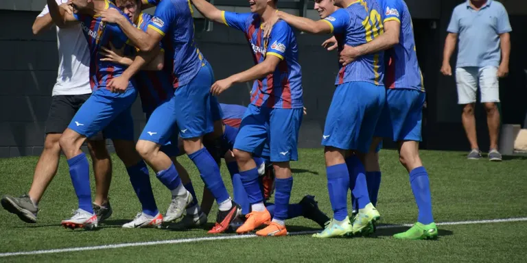 El CF Caldes derrota el Parets en el primer partit de la temporada a casa (1-0)