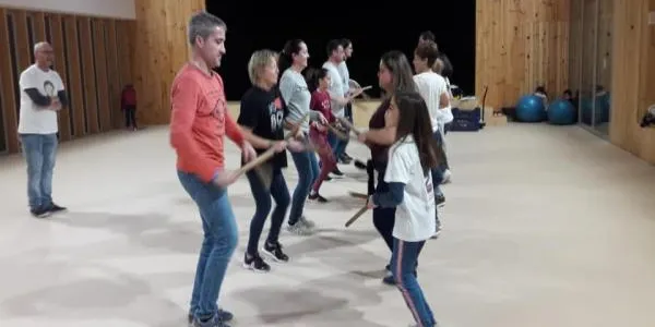 Els Bastoners d’Altafulla traslladen novament els assajos a l’Escola El Roquissar