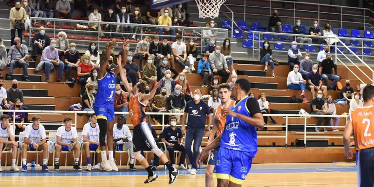 El CBTarragona segueix invicte de la Lliga EBA