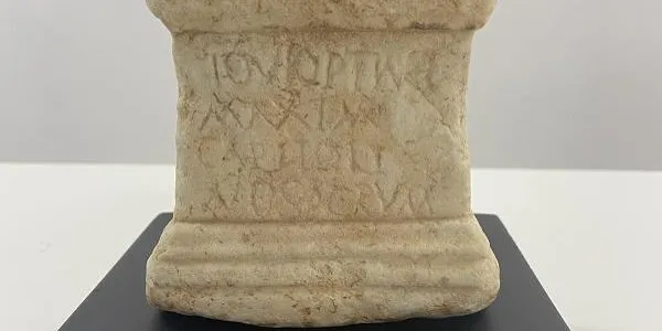 Recuperen un altar de l'època romana que va ser robat al Museu Arqueològic de Tarragona el 1962