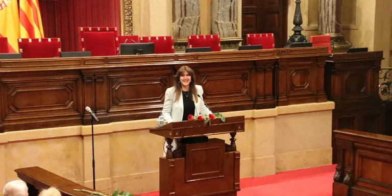 Laura Borràs torna a intervenir des de l'hemicicle del Parlament en la tradicional celebració de Sant Jordi