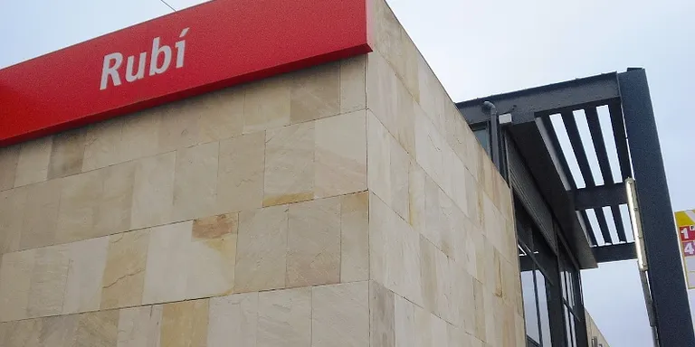 Serveis mínims a la línia R8 aquest dimecres per convocatòria de vaga