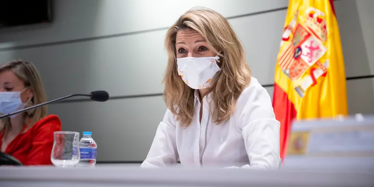 El govern espanyol proposa als agents socials apujar el salari mínim 31 euros fins als 996 mensuals