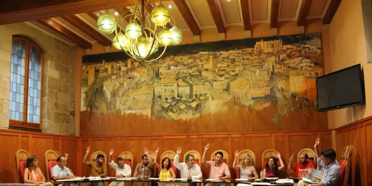 Corbates Uomo de Montclar reorienta la seva producció a les mascaretes