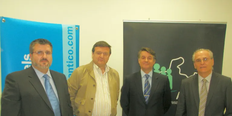 Acord de l'Associació d'Empresaris i Banc Sabadell