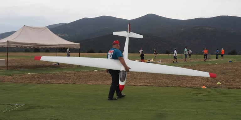 Celebració del 20è aniversari de la Remolcada del Sedis Aeromodelisme