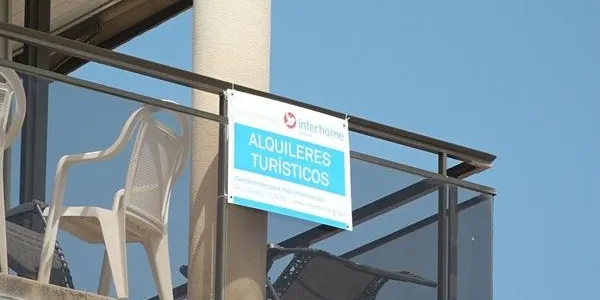 Torredembarra celebra la primera reunió per elaborar la nova ordenança de pisos turístics