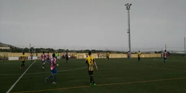 El CE Altafulla es desfà davant la Joventut Bisbalenca i encaixa una golejada per 6 a 2