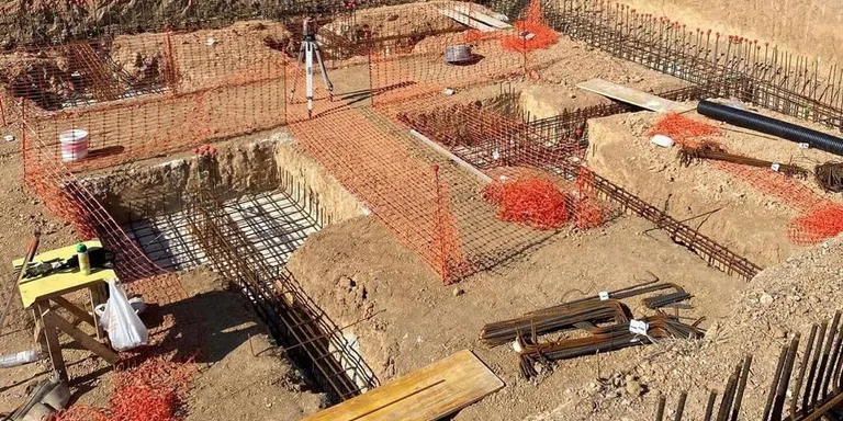 Avancen a bon ritme les obres de construcció de la nova sala de vetlles