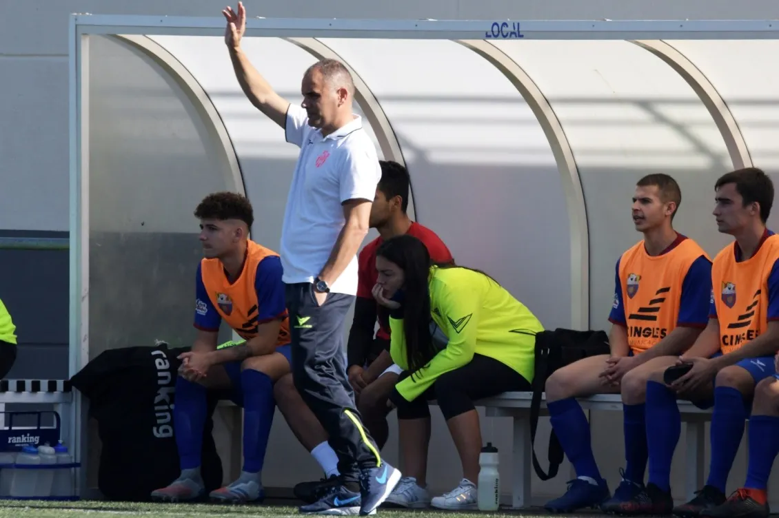 El CF Caldes es juga el liderat al camp del Sant Pol, segon classificat