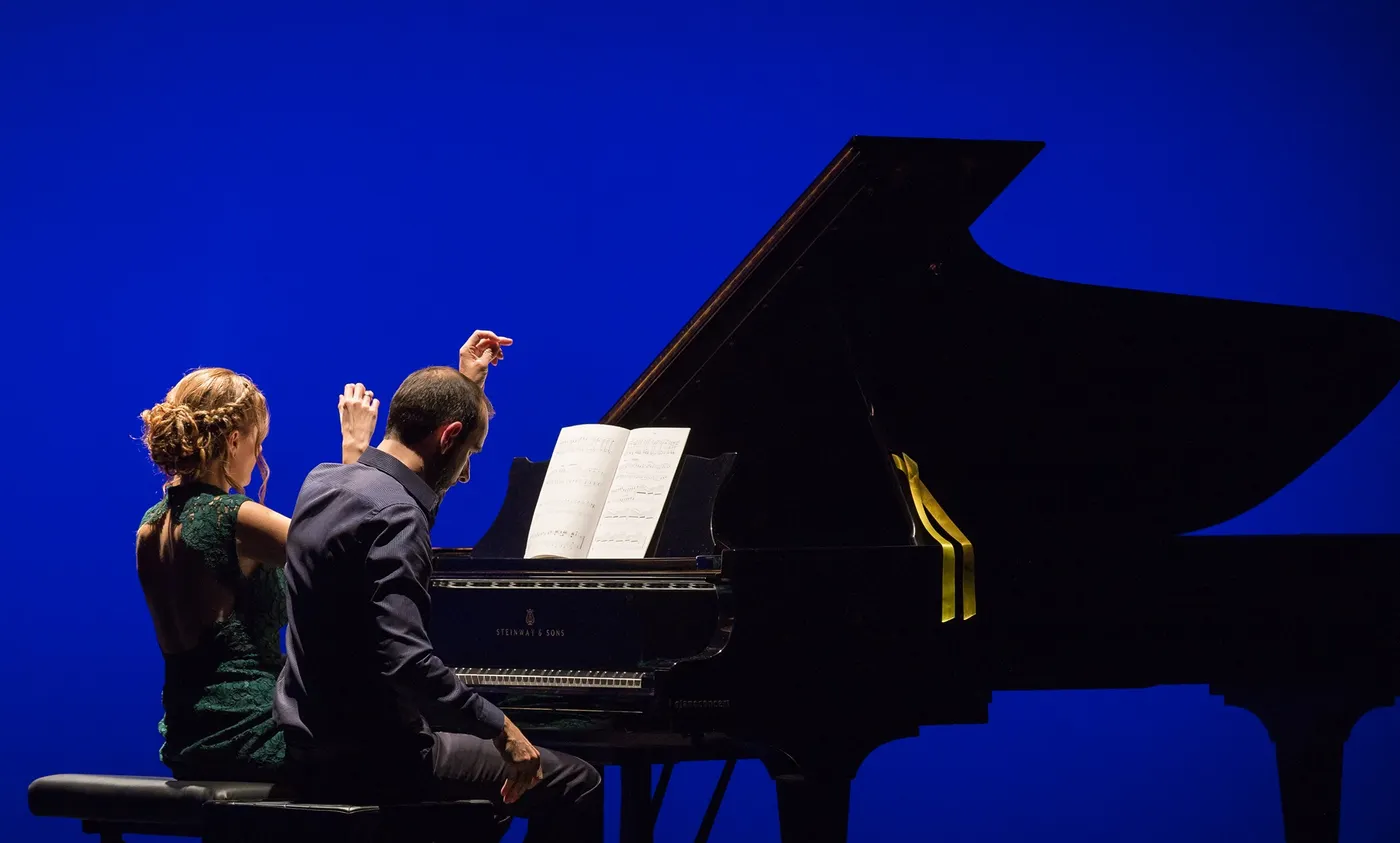 El duo de piano Àmarim reinterpretarà aquest diumenge el Rèquiem de Mozart a la Cripta de l'Ermita