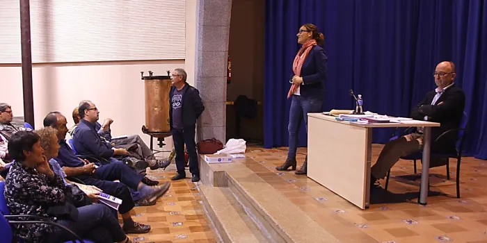 L’ANC omple la sala Josep Maria Arnau per explicar com transcorreran els pròxims dies i com anirà l'1-O