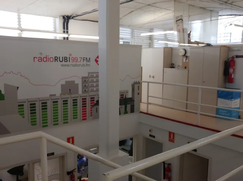 Instal.lacions de Ràdio Rubí, a l'Escardívol