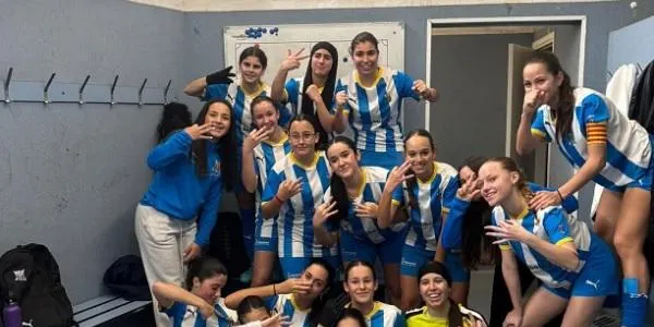 El juvenil femení de la Torre celebra la segona victòria a costa de l’EFB Calafell ‘B’ (3-1)
