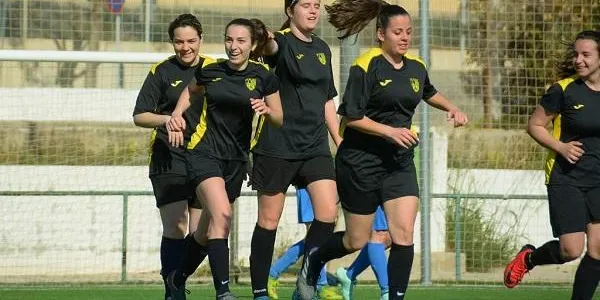 Les abelles claven el seu fibló a l’Atlètic Bellvei i s’estrenen en la Copa Tarragona (5-1)