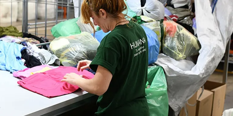 Els ciutadans rubinencs donen 127 tones de roba a Humana