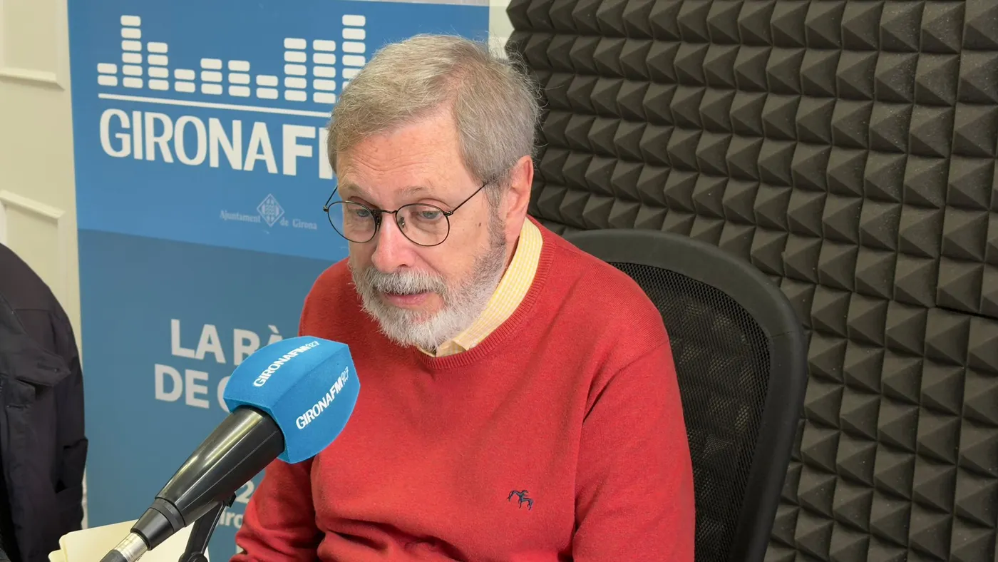 Quim Curbet presenta 'Apunts de saviesa prescindible' a la Llibreria 22