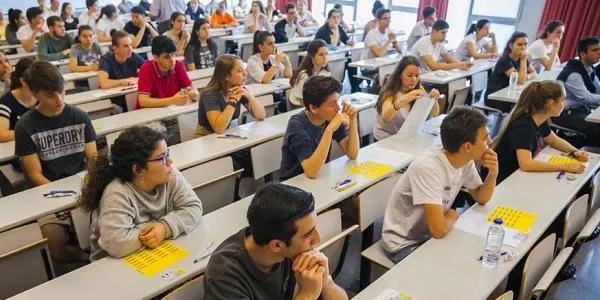 El Ministeri d’Educació ajorna un mes les Proves d’Accés a la Universitat