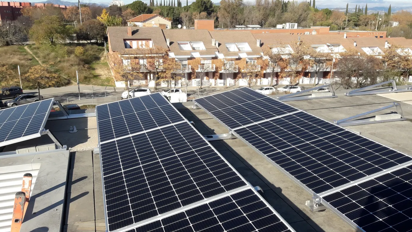 Mollet, primera ciutat de Catalunya que obliga a instal•lar plaques solars als habitatges de nova construcció
