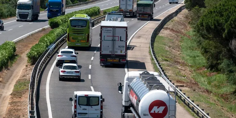 La Generalitat impulsa mesures a l'AP-7 i la C-33 per reduir els problemes provocats per l'augment del trànsit des que es van suprimir els peatges