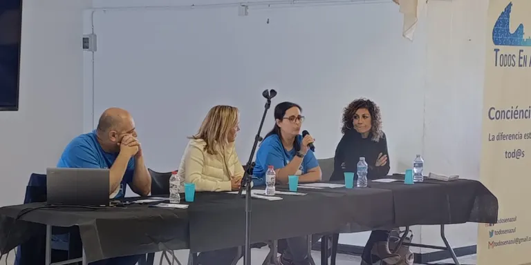 El Kursaal acull la presentació de l’associació Todos En Azul