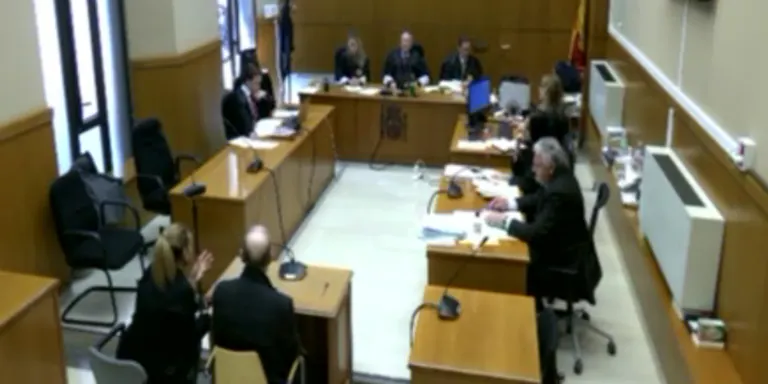 L'acusat d'abusar de set menors en una mesquita de Vic nega els fets i la fiscal conclou una actitud "clarament sexual"