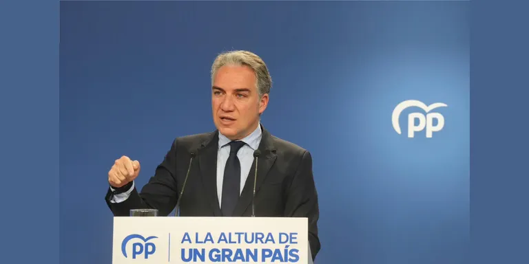 El PP encarregarà un informe jurídic sobre el préstec d'escons del PSOE i Sumar a Junts i ERC per formar grup