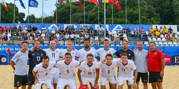 El futbolista Eliott Mounoud es classifica amb Suïssa per a la Superfinal de l’EBSL