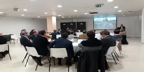 VÍA IRUN SE ABRE AL TEJIDO ECONÓMICO DE LA CIUDAD