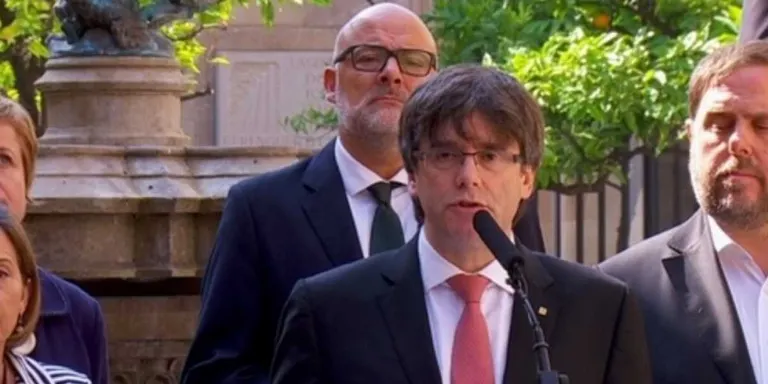 'Voleu que Catalunya sigui un estat independent en forma de república?'