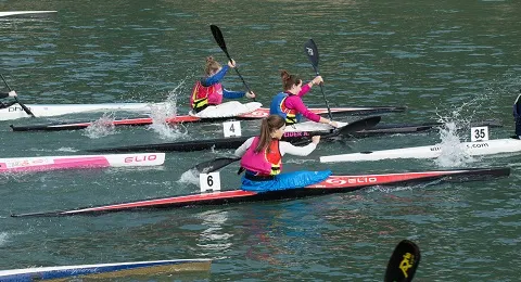 VENCIENDO EN EL CAMPEONATO DE GIPUZKOA DE PIRAGUISMO