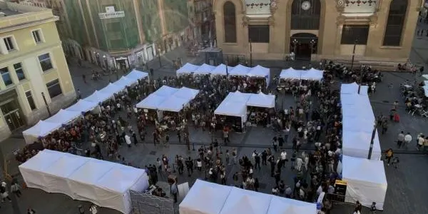 Els tallers científics de la Nit Europea de la Recerca atreuen més de 2.500 persones a la plaça Corsini