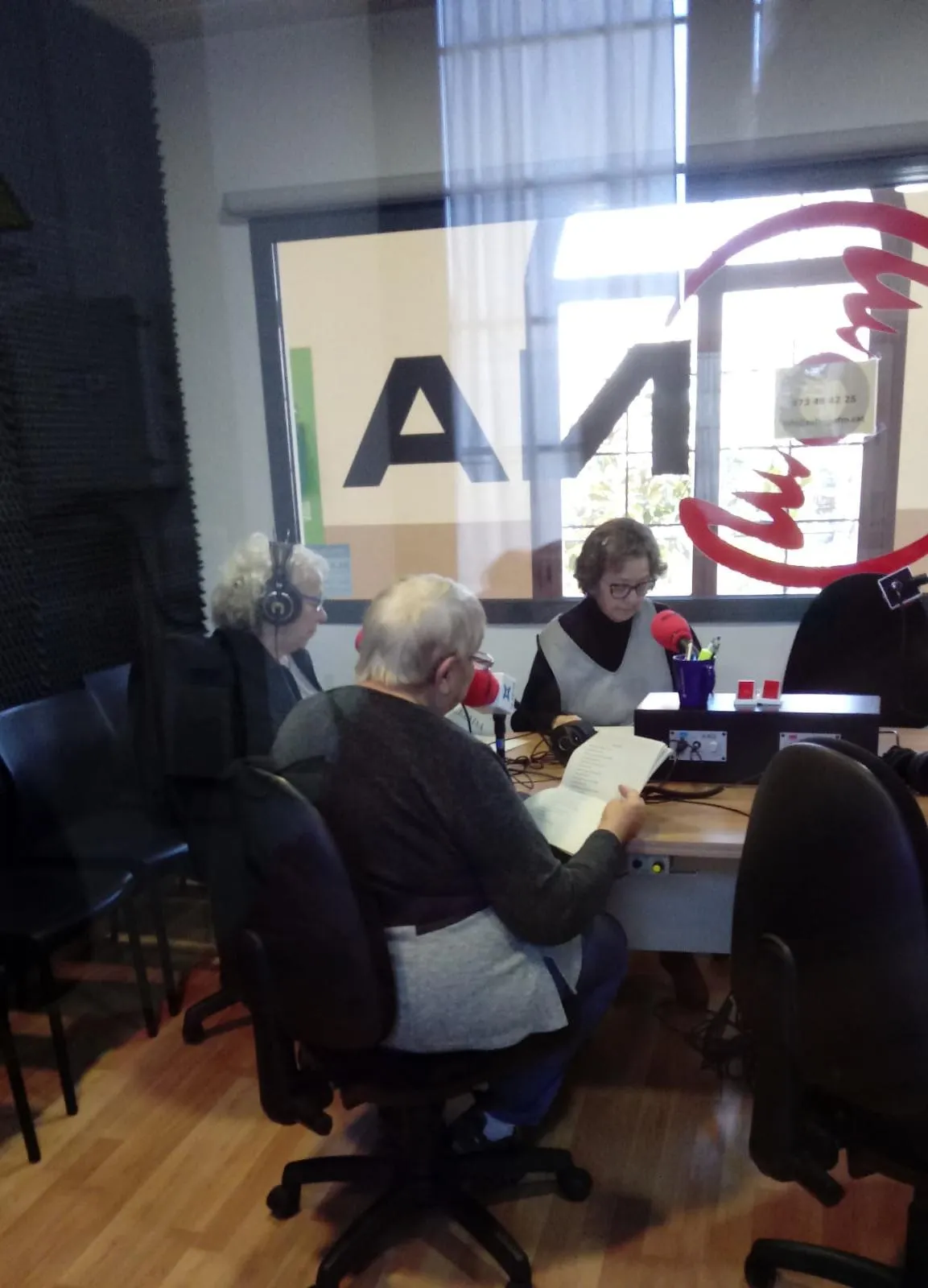 Informació i literatura, principals ingredients de la programació nadalenca de Solsona FM