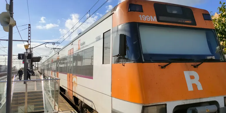 Nou matí d’incidències i retards a la línia 1 de Rodalies