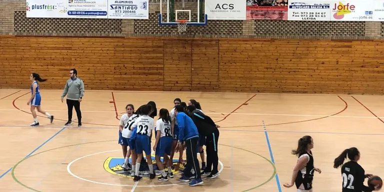 L'Infantil Femení A del BAC assoleix la primera posició i guanya el dret a jugar la final a quatre a casa