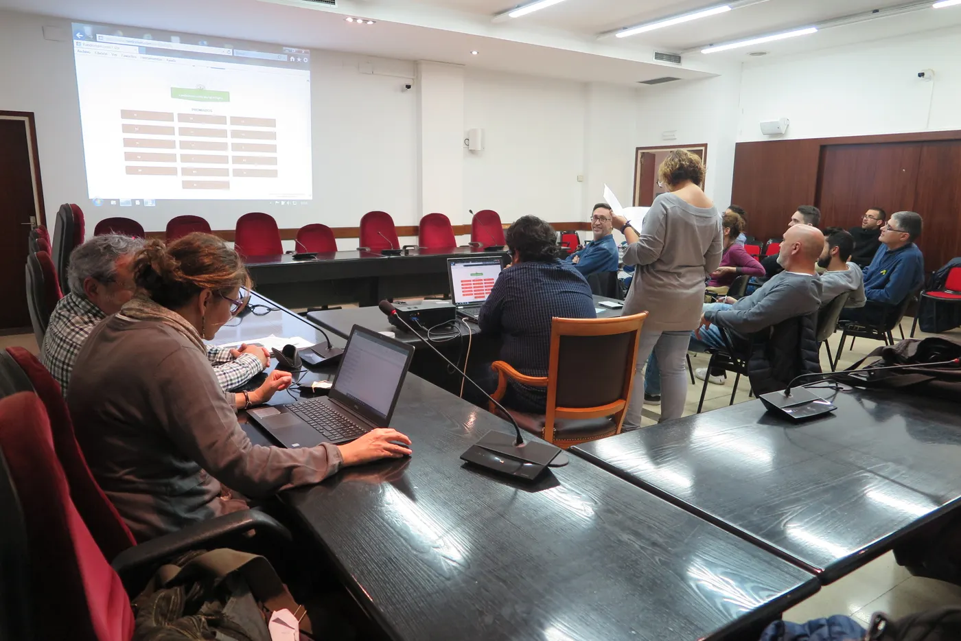 Realitzat el sorteig per a designar els membres de la comissió de pressupostos participatius