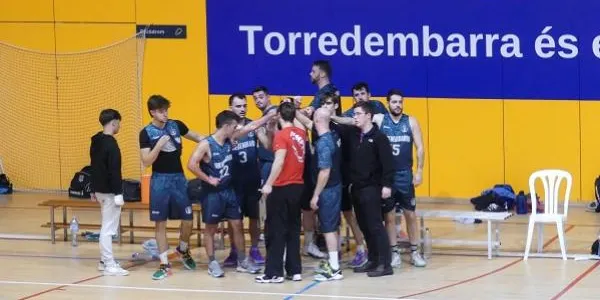El Torredembarra BC compleix davant el CB Àguiles i jugarà la fase d’ascens (53-66)
